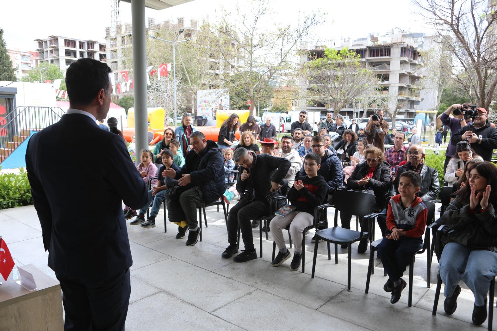 Bayraklı’da Çocuk Kitap Şenliği Yoğun İlgi Gördü