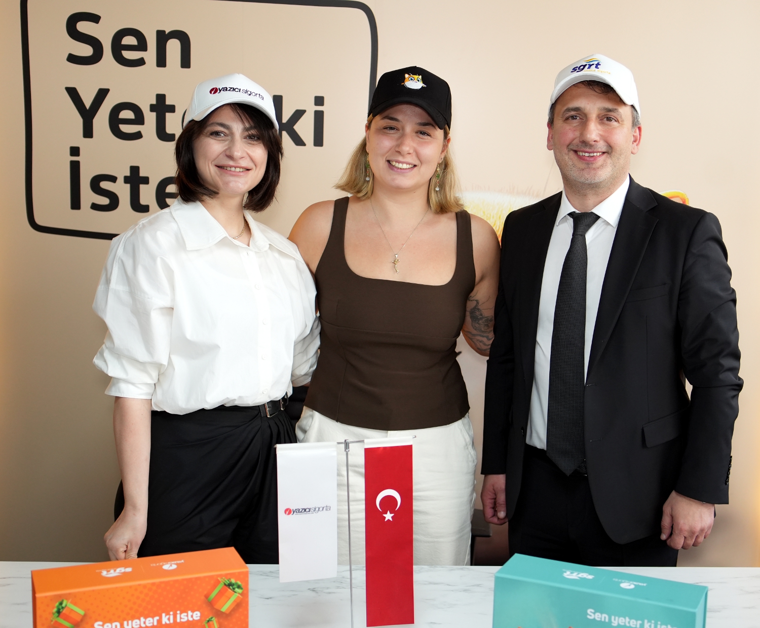 BENGİSU AVCI'YA ARAÇ DESTEĞİ - Basın Bülteni