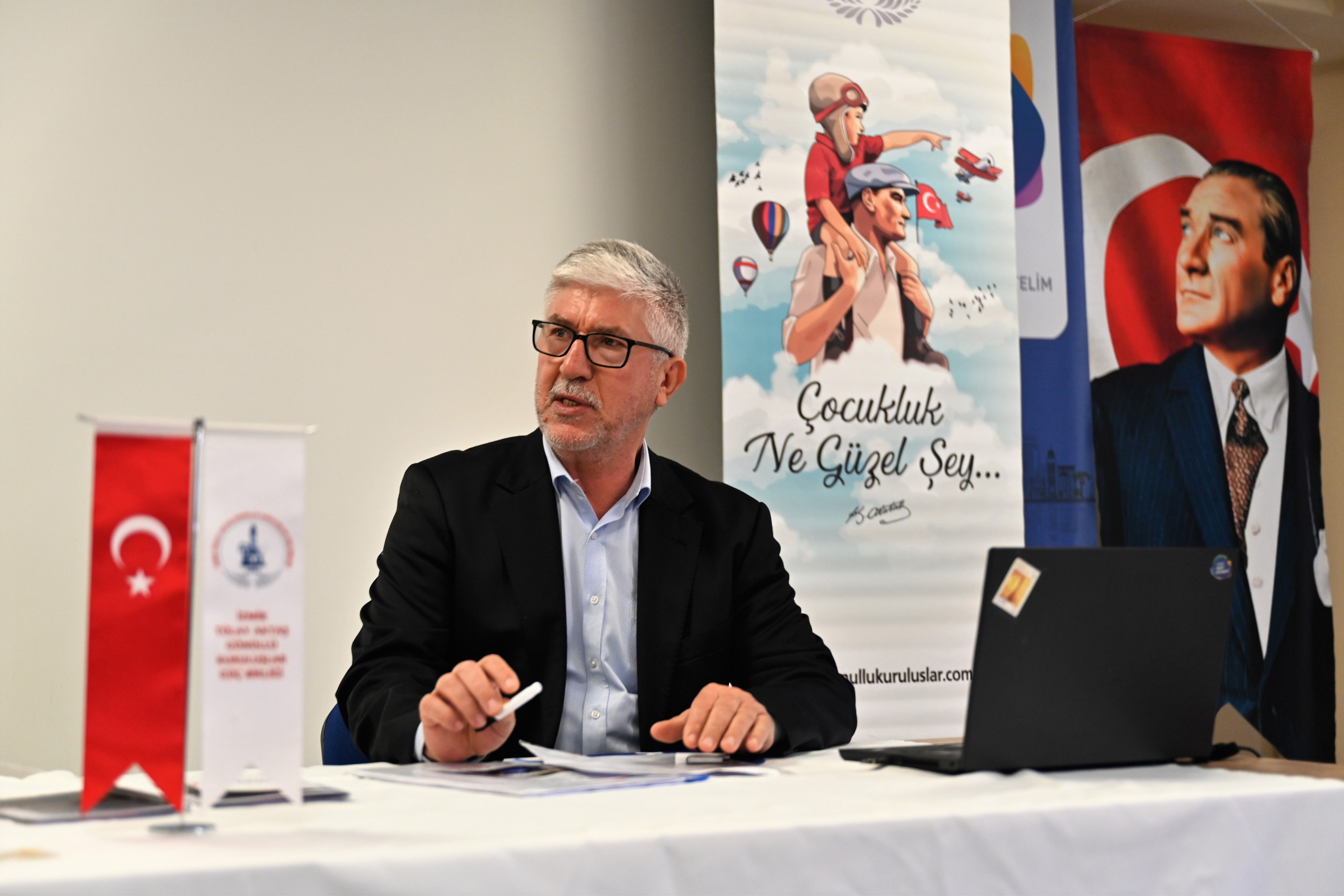 Bornova’da Güç Birliği: Muhtarlar ve STK’lar aynı masada buluştu