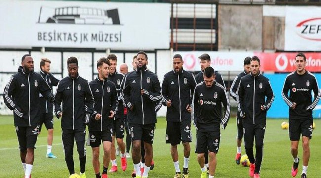 Beşiktaş'ta iki futbolcuda koronavirüs çıktı