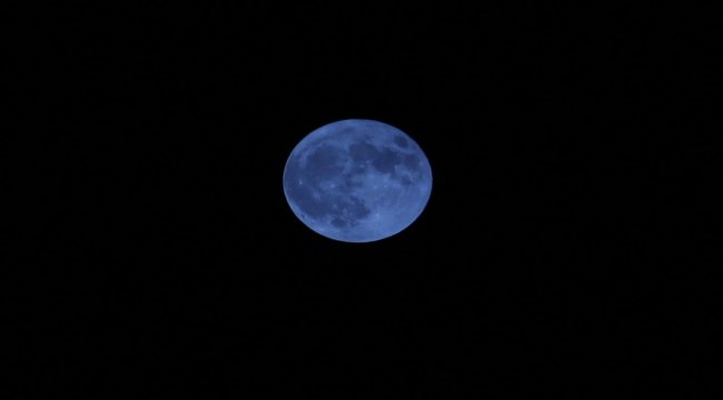 "Mavi Ay" görsel şölen oluşturdu