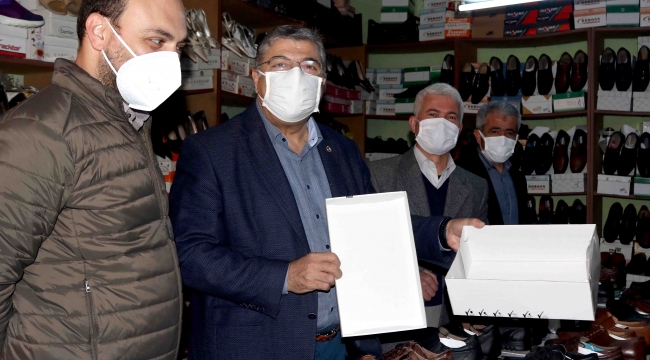 CHP'li Sındır, "esnaf borç batağına sürüklendi, 100 bin esnaf kepenk kapattı"
