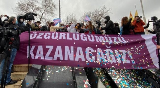 Kadıköy'deki Kadın Eyleminde En Az 6 Eylemci Gözaltına Alındı