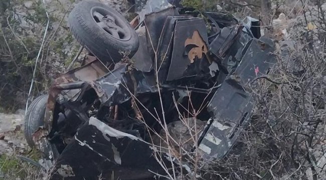 Mersin'de otomobil şarampole yuvarlandı: Sürücü hayatını kaybetti