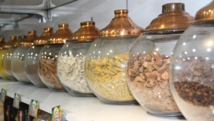 Bağışıklığa doğal kalkan: Bu karışımı günde 2 kez tüketmek boğazı temizliyor!