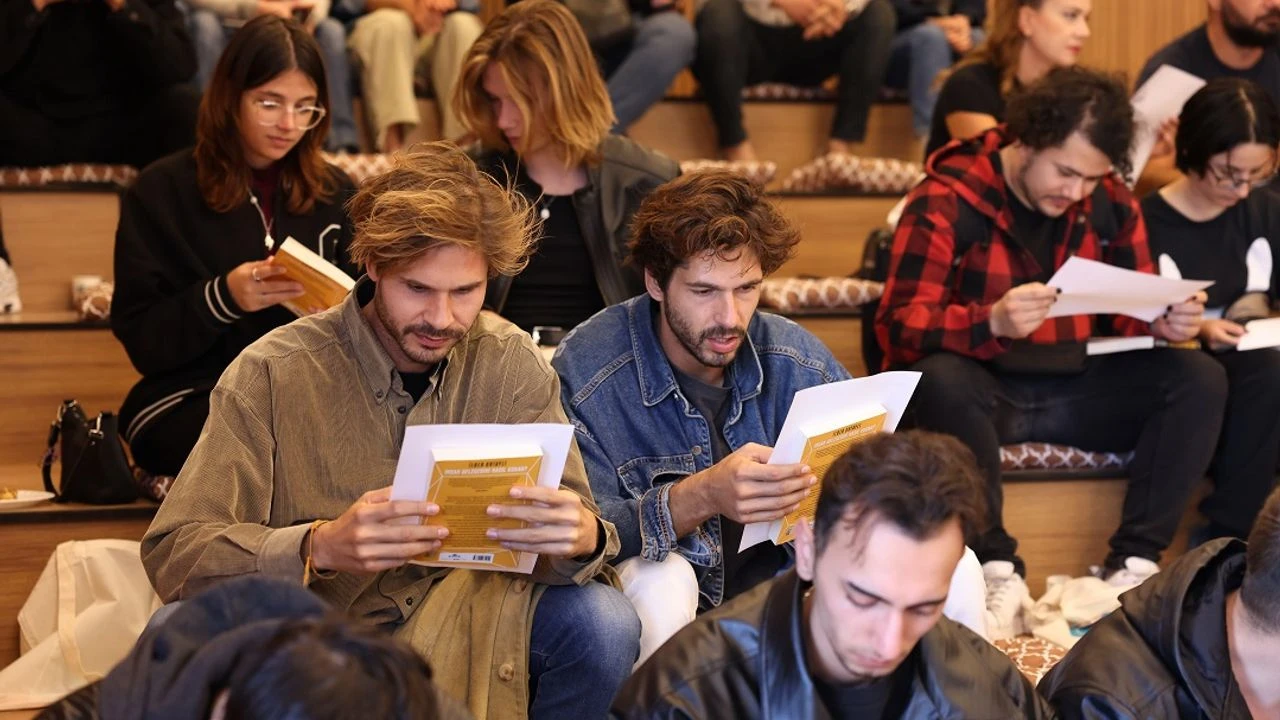 Çeşme'den üniversiteli gençlere maddi destek!