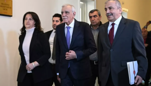 Görüşmeler sürüyor... Davutoğlu ile buluştular!