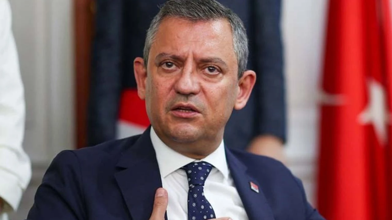 Özel'den İmamoğlu'na destek: İktidarın acizliğinin göstergesi