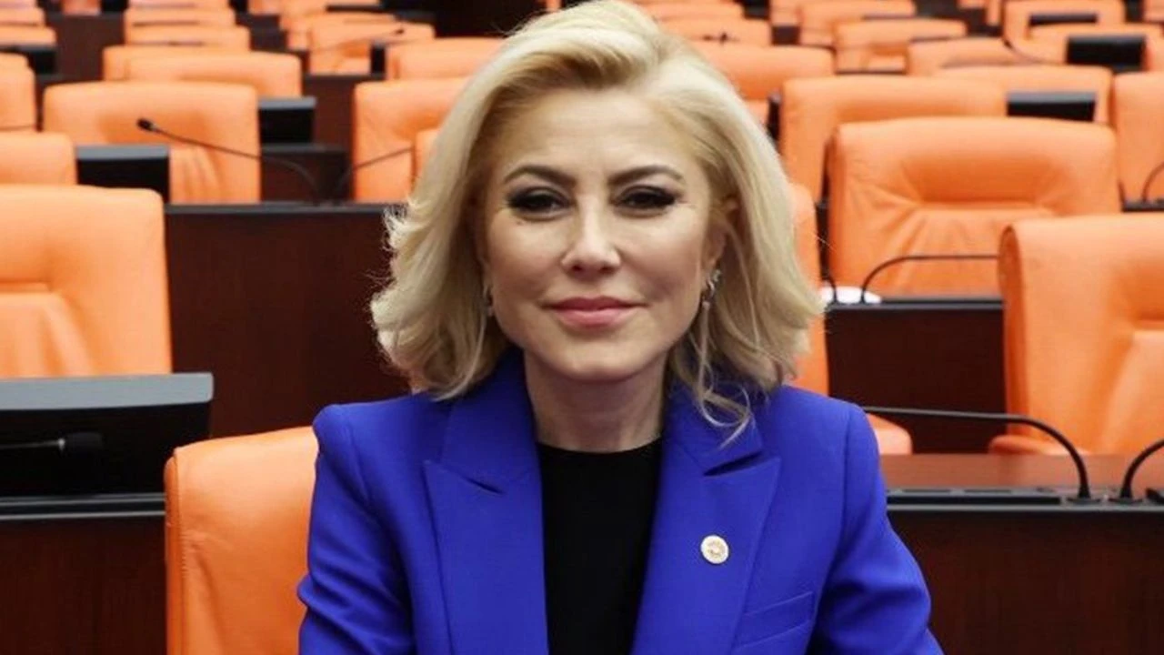 AK Partili Bursalı: İzmir'de 165 bin riskli bina var!