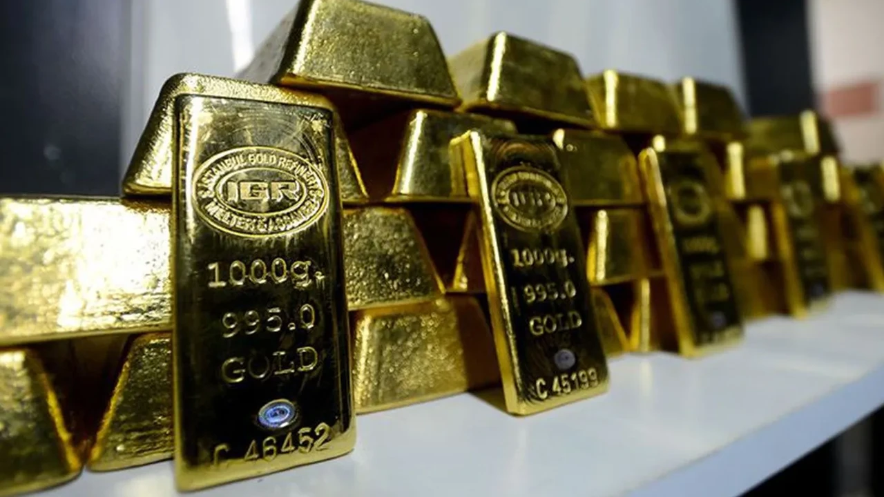 Altındaki yükseliş sürüyor... Tahminler de yükseldi!