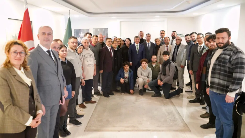 Gelecek Partisi Grup Toplantısında İzmir Rüzgârı Esti