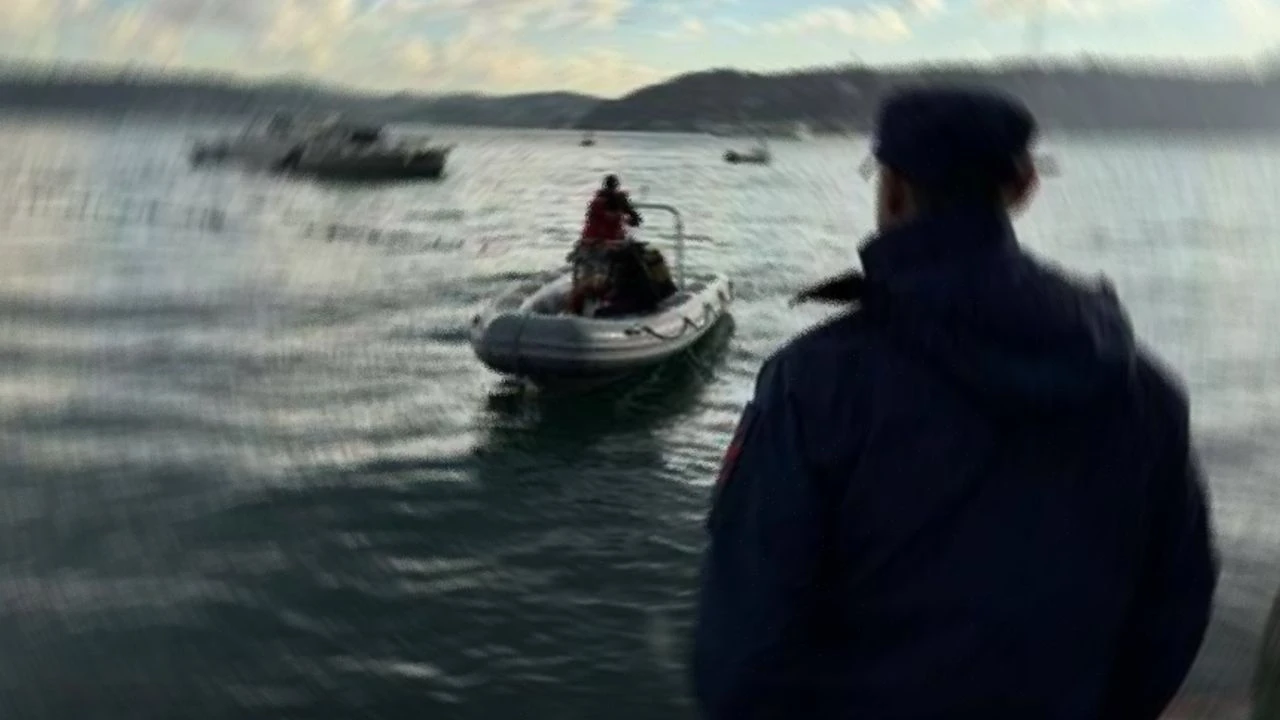 İzmir'de anne dehşeti... Bebeğini denize attı!
