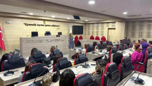 Menemen Belediyesi'nden İşitme Engelli Vatandaşlara Özel Eğitim Projesi