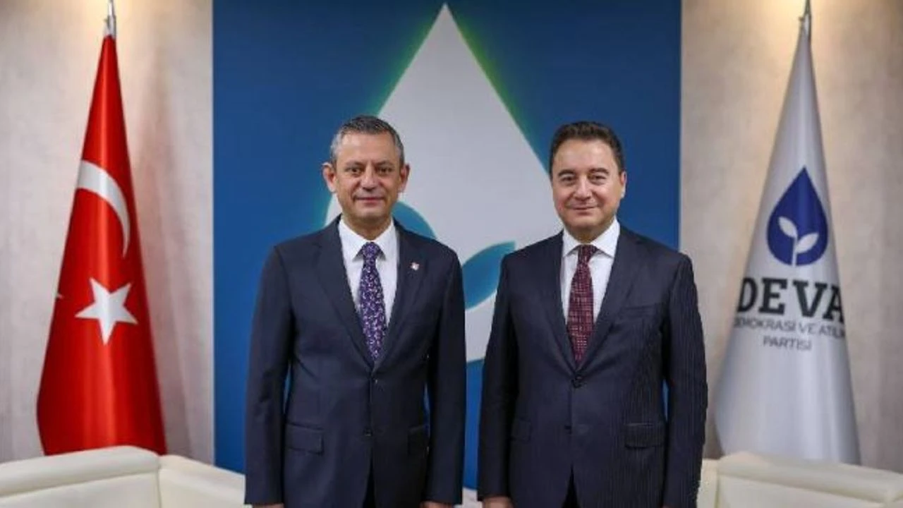 Özgür Özel, Ali Babacan'ı ziyaret etti