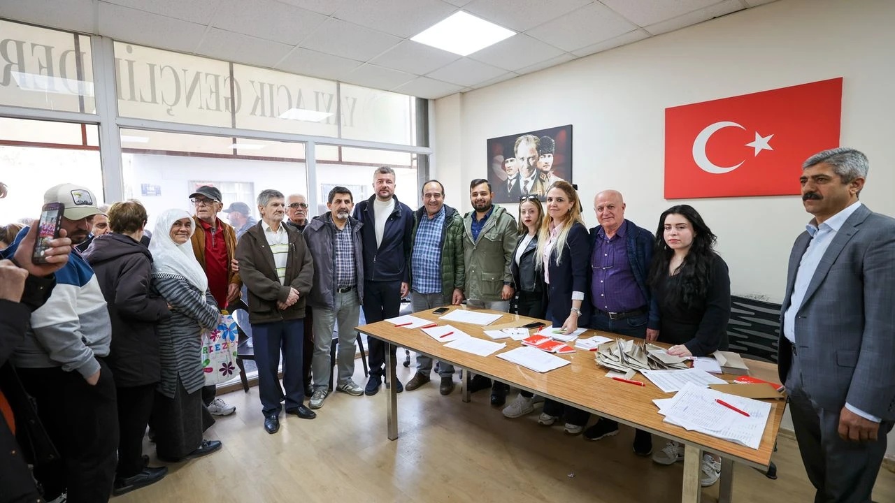 Başkan Duman: Umudumuzu diri tutmayı Atatürk'ten öğrendik
