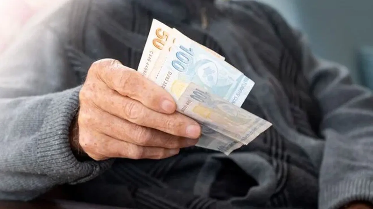 Emekli ikramiyesi Meclis'e geliyor!