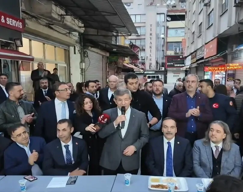 Gelecek Partisi İzmir'de Coşkulu İftar Buluşması