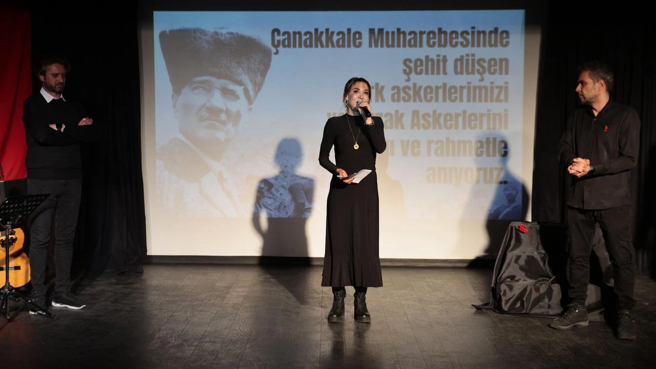 Konak'ta Çanakkale şehitlerine anlamlı anma!