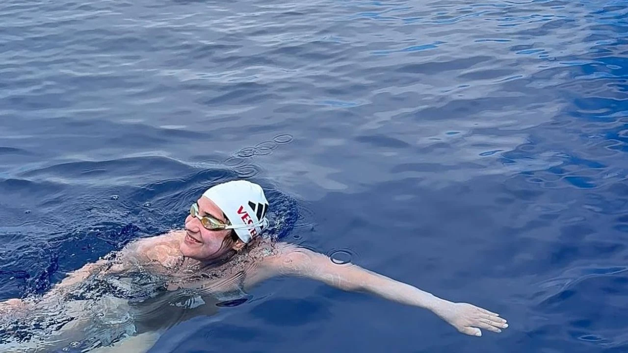Bodrumlu yüzücüden tarihi başarı!