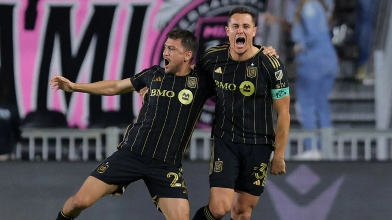 Cengiz Ünder, ABD'ye damga vurdu!