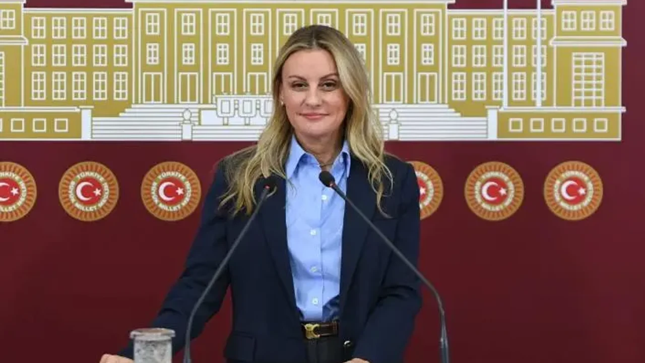 DEVA Partisi'nde flaş istifa!