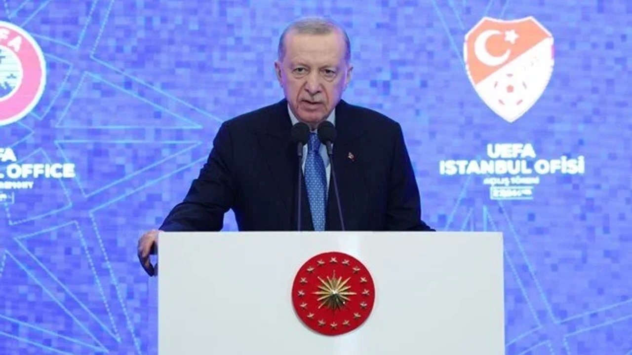 Erdoğan: Deprem günlük siyasete alet edilemez