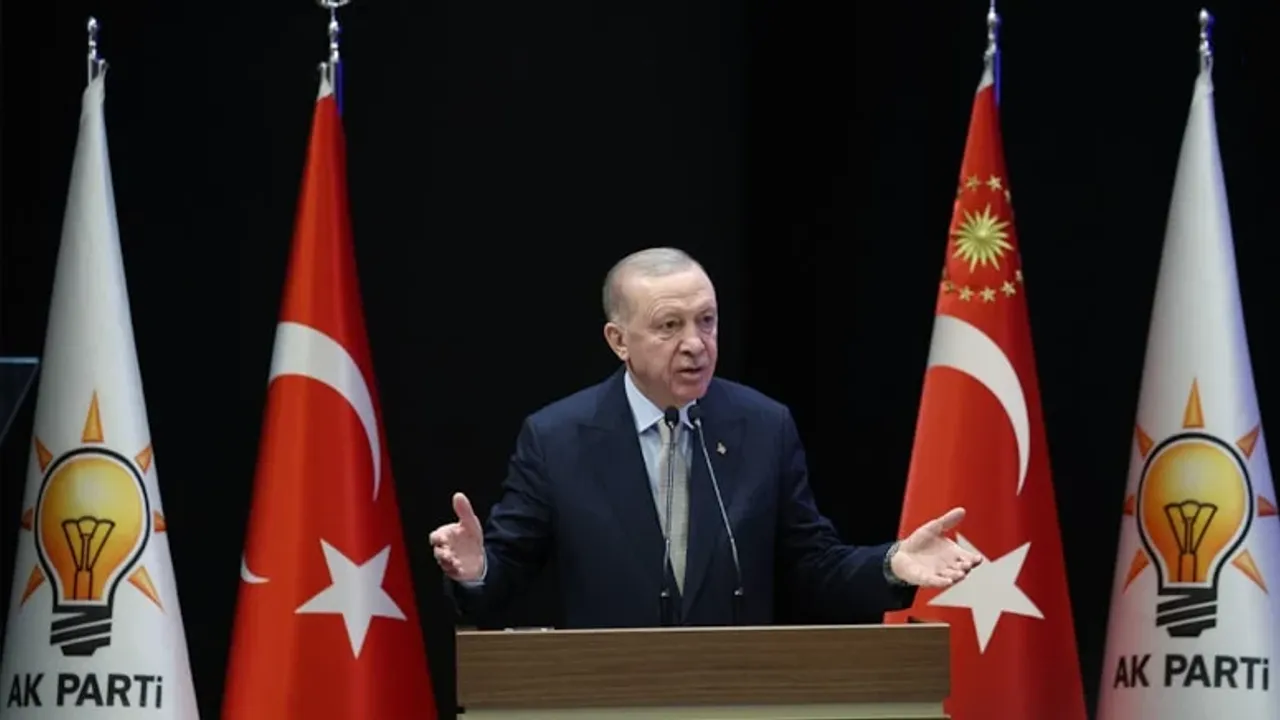 Muhalefete 'sokak köpeği' tepkisi: Tıpış tıpış uygulayacaklar!