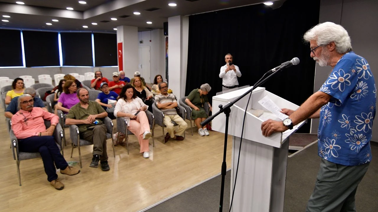 Bornova'da şiirle mevsimlere dokunuş