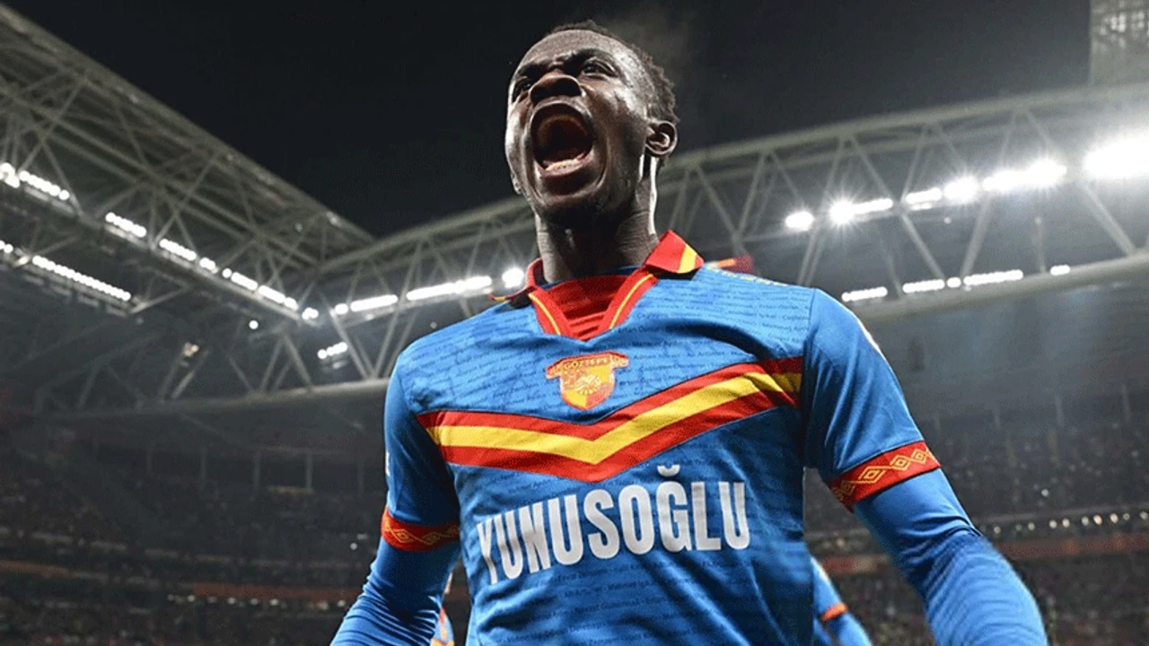 Dennis'e Almanya kancası!