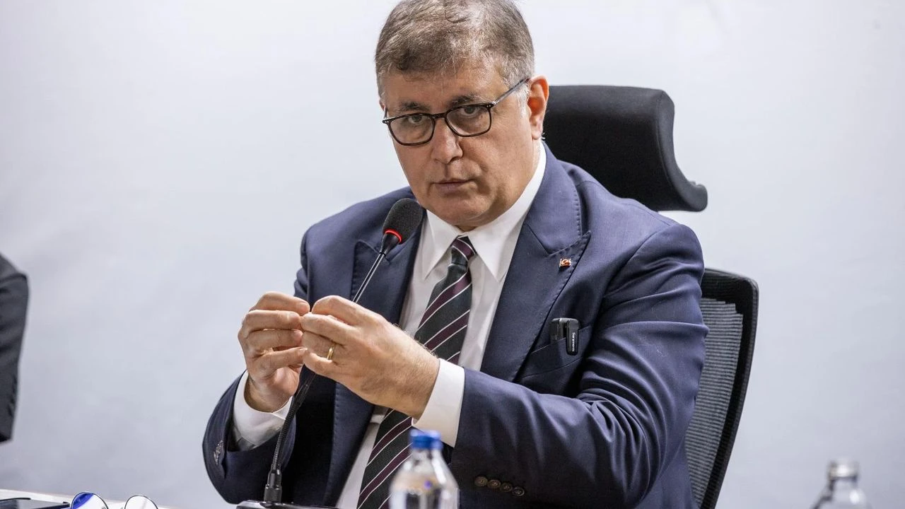 Gündem: Grev... Sendika ile büyükşehir arasında kıran kırana pazarlık: İlk hamle geldi!