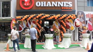 Kemeraltı'nda Burger Rüzgarı! Ohannes Burger Açılışıyla Lezzet Sahnesine Giriş Yaptı