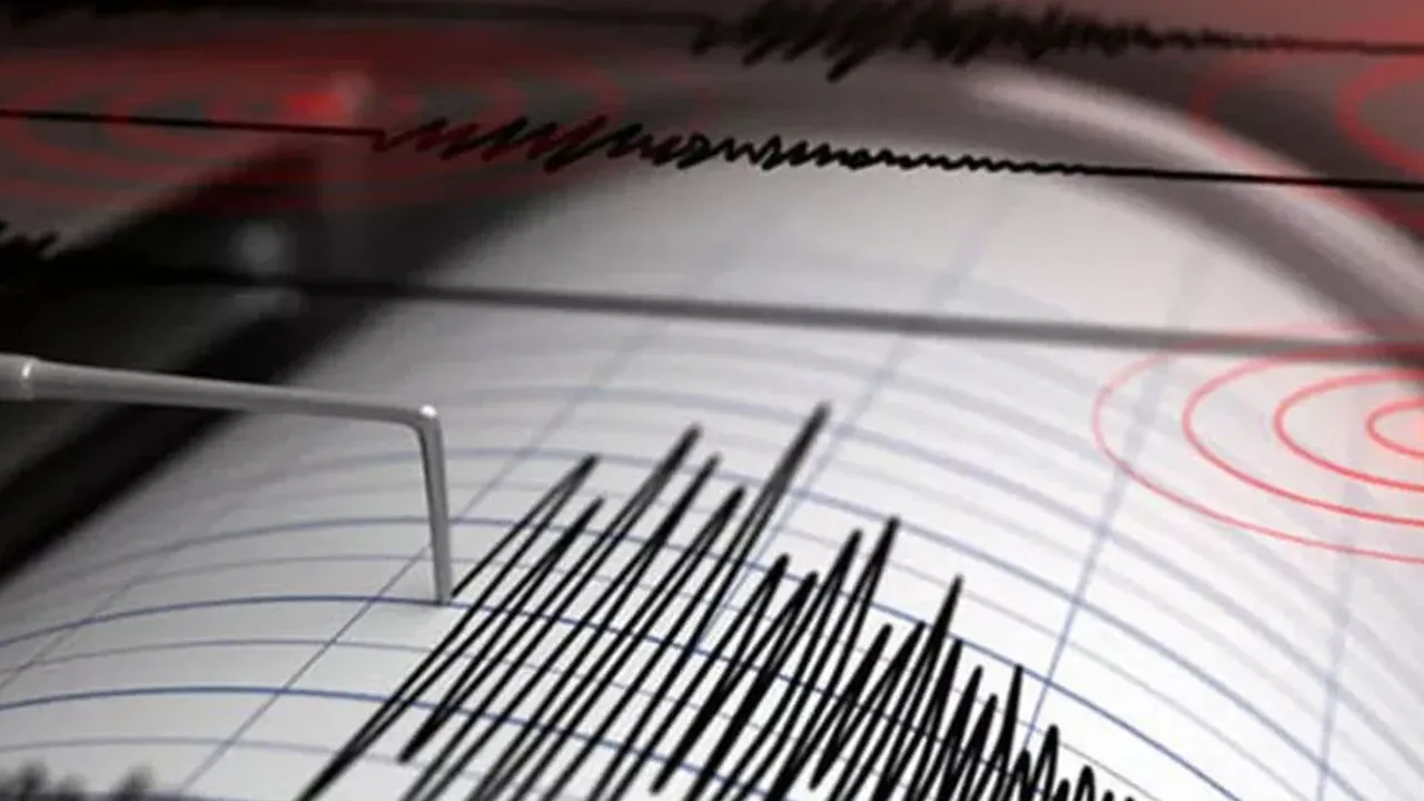 Kütahya'da korkutan deprem: Çevre illerden de hissedildi!