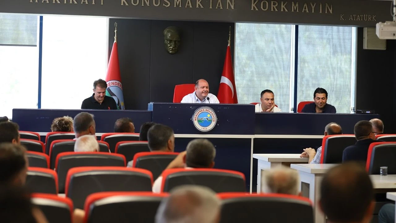 Başkan Çiçek, muhtarlarla buluştu