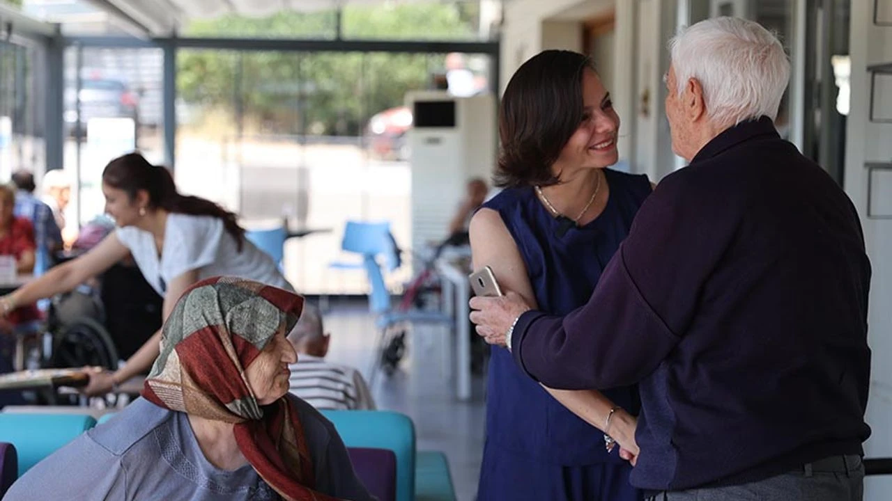 Başkan Kınay'dan huzurevi sakinlerine bayram ziyareti