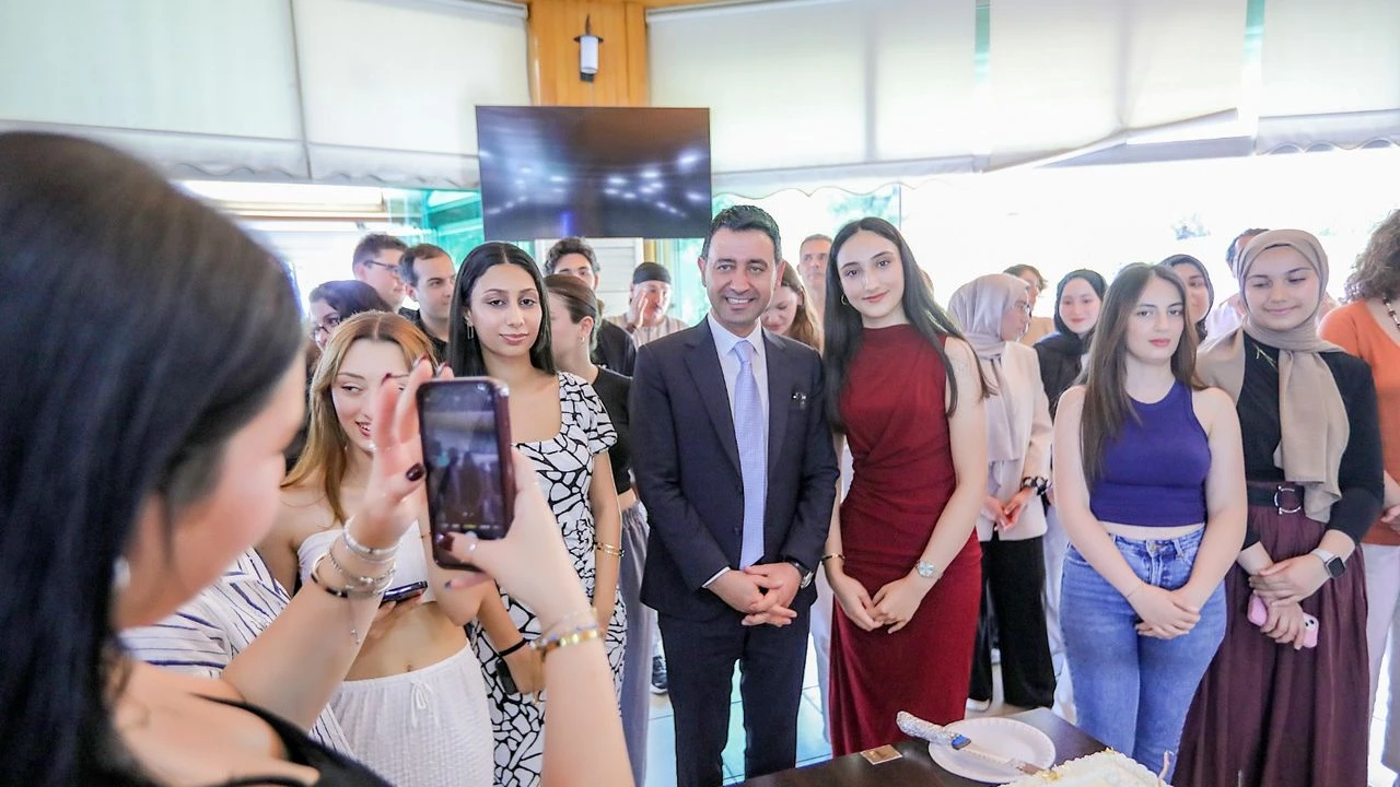 Bayraklılı öğrenciler sınav öncesi moral depoladı