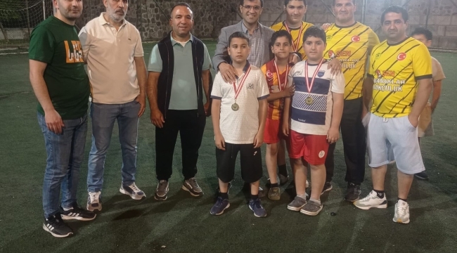 Bilal Kırkpınar'dan Gençlere Hem Bayram Kutlaması Hem Spor Çağrısı