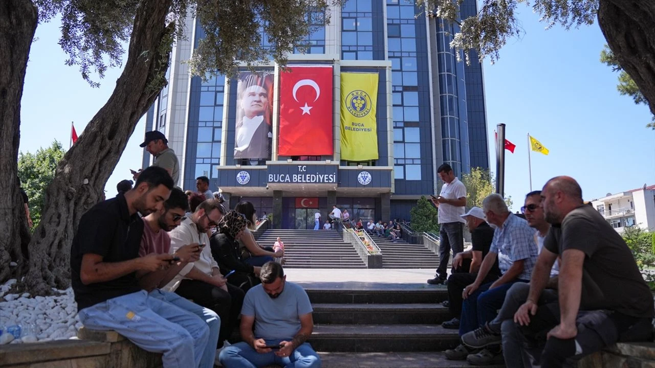 Buca'da maaş isyanı ikinci gününde!