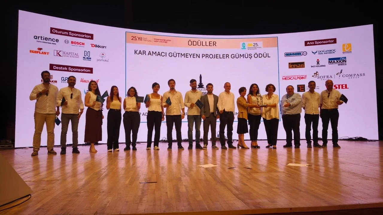 Büyükşehir, Mükemmelliği Arayış Sempozyumu'ndan ödülle ayrıldı