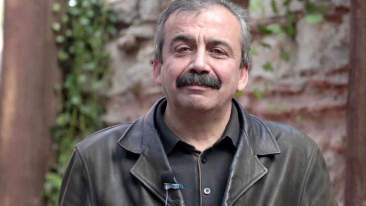 Konak'tan 'Sırrı Süreyya Önder' kararı