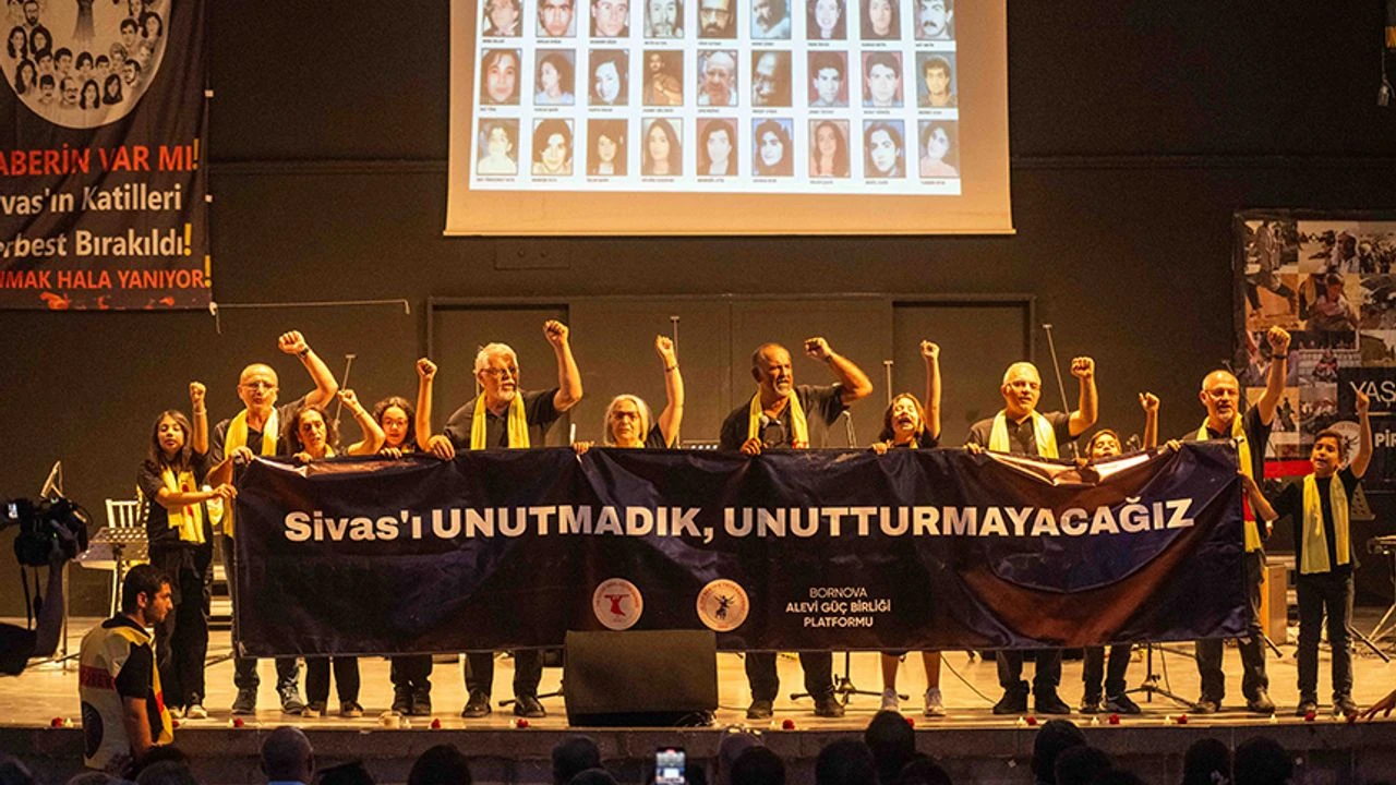 Madımak'ta katledilen canlar Bornova'da anıldı