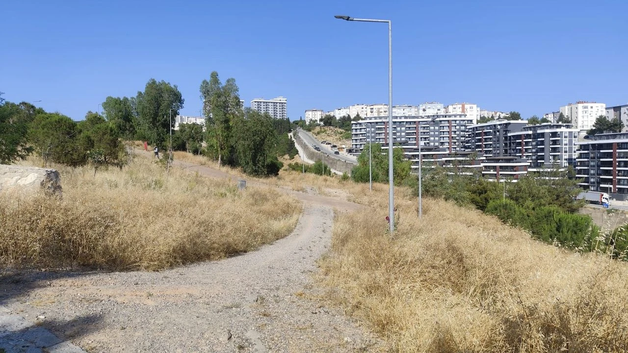 MHP'den Portakal Vadisi uyarısı: İki kendini bilmez burayı ateşe verebilir!