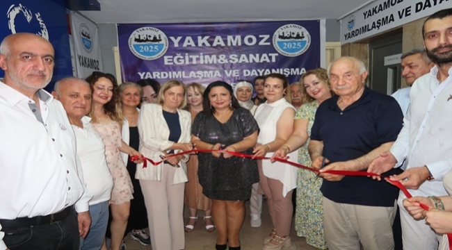 YAKAMOZ DERNEĞİ GÖRKEMLİ BİR TÖRENLE AÇILDI