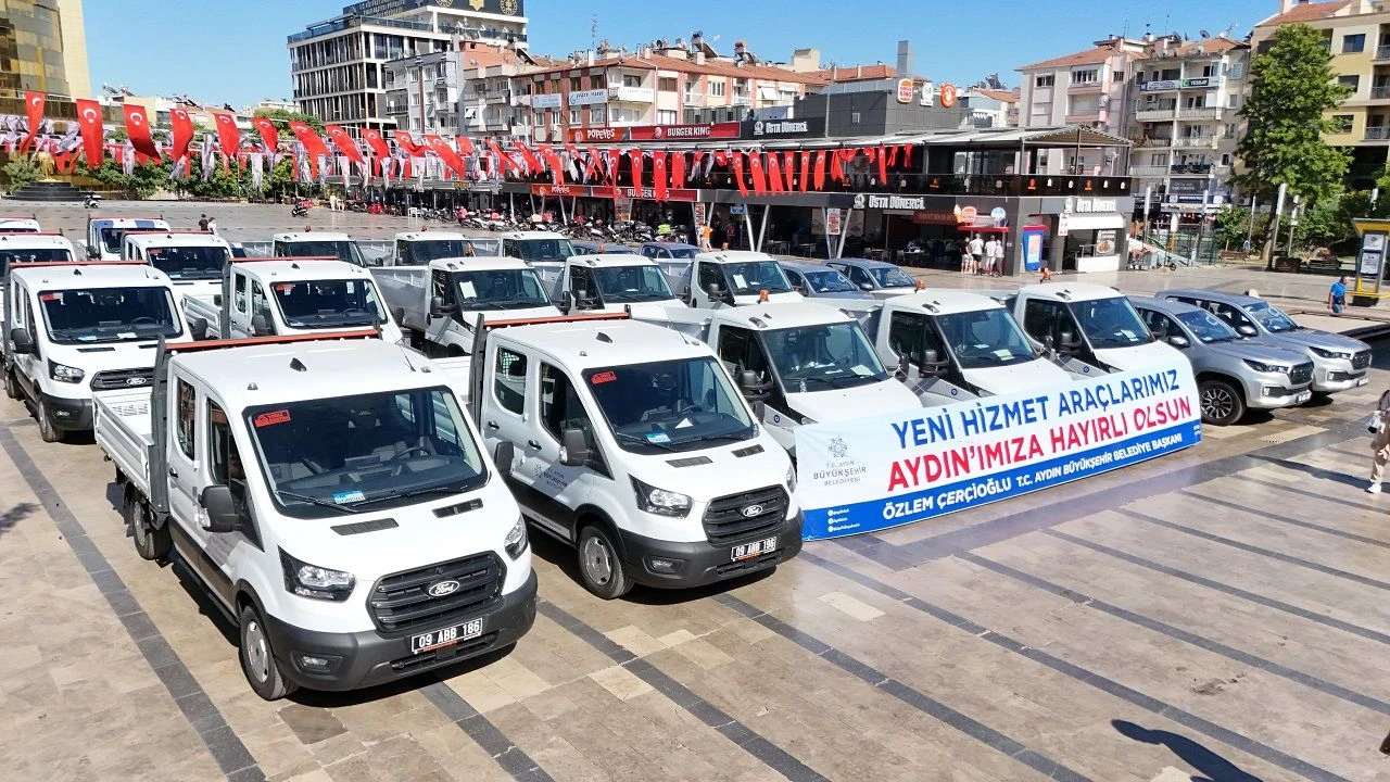 Aydın Büyükşehir Belediyesi'nden 24 yeni hizmet aracı