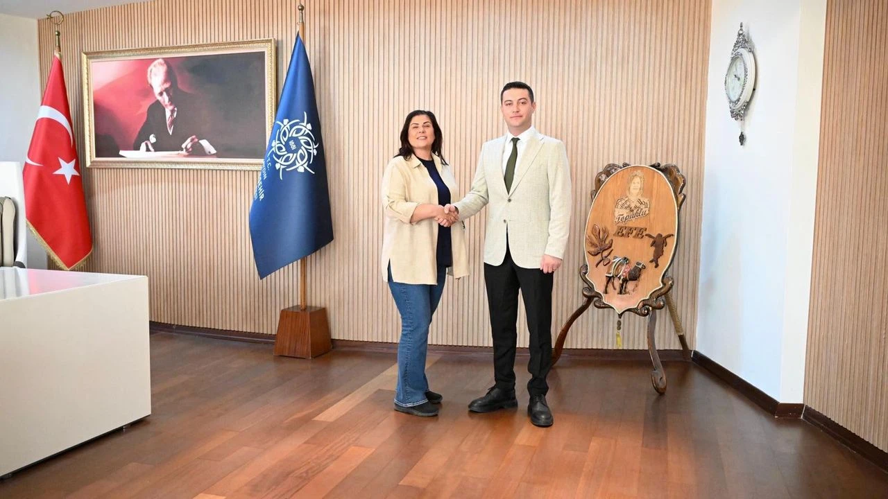 Başkan Çerçioğlu'na CHP Aydın İl Gençlik Kolları Başkanı Kılıç'tan ziyaret