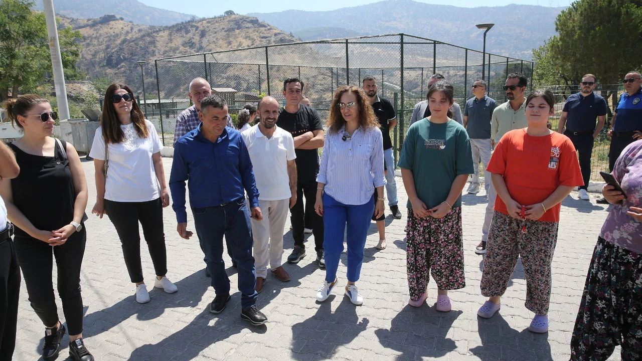 Başkan Ünsal'dan Sancaklı'ya dayanışma ziyareti