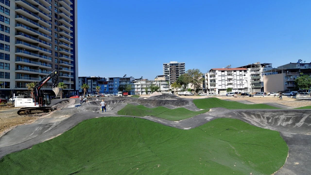 Bornova'da pedallar geleceğe dönecek