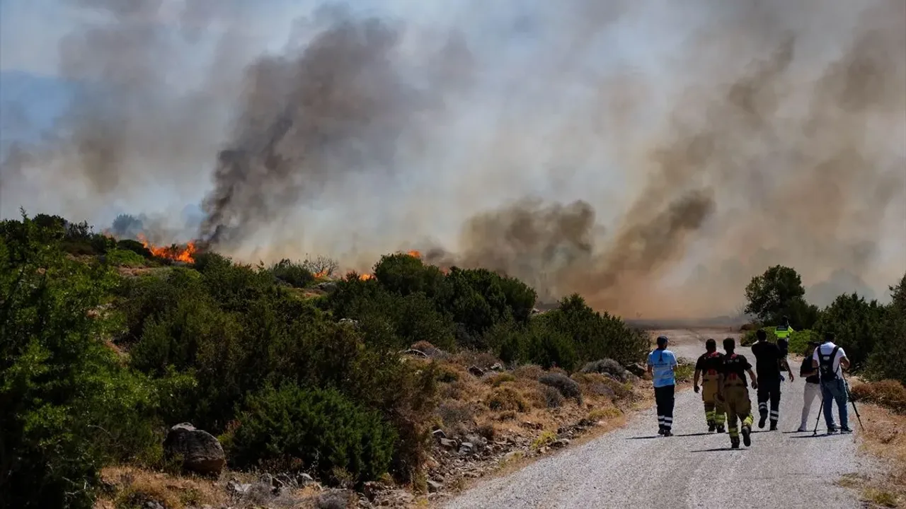 Çeşme'den sevindiren haber.... Alevler kontrol altında!