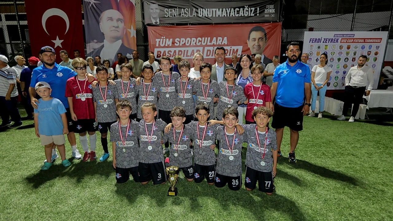 'Ferdi Zeyrek' anısına düzenlendi... U-12 Cup'ta şampiyon çocuklar!