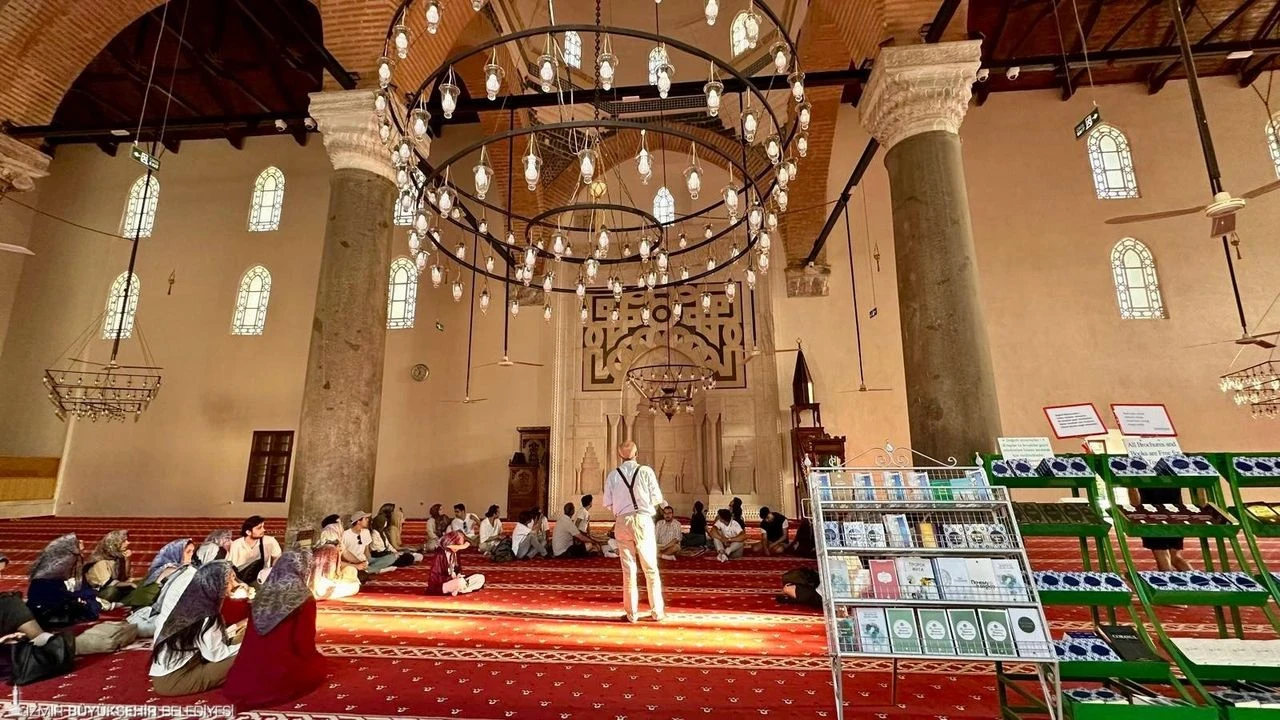 Gençler Efes'i keşfetti