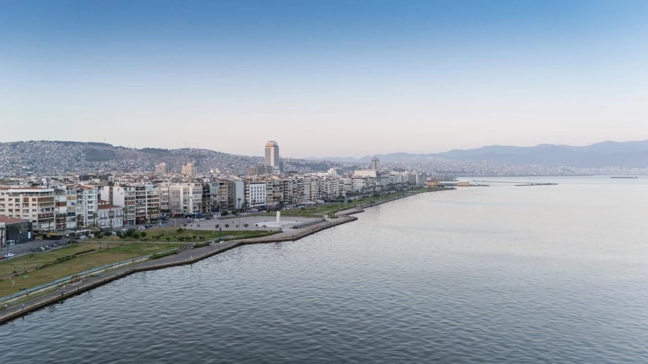 Moody's'den İzmir'e pekiyi!